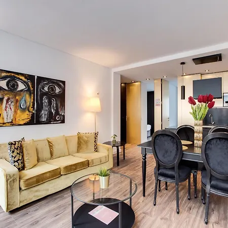 Akicity Liberdade Galaxy * Лиссабон